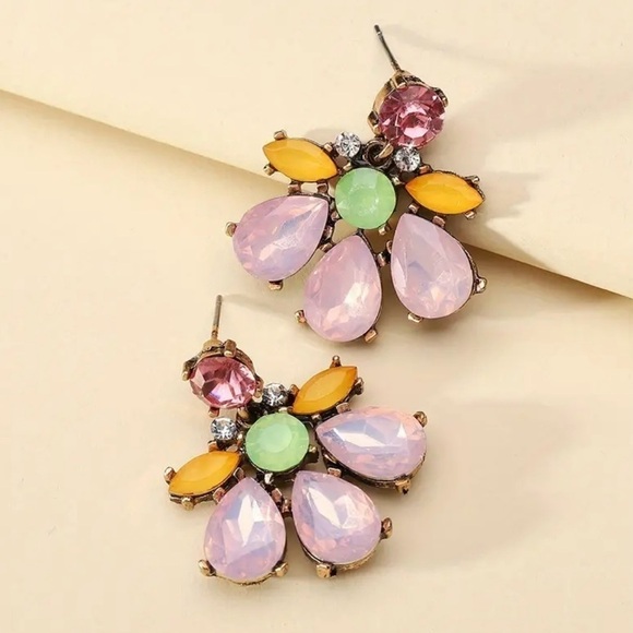 Statement Earrings - Picture 2 of 6